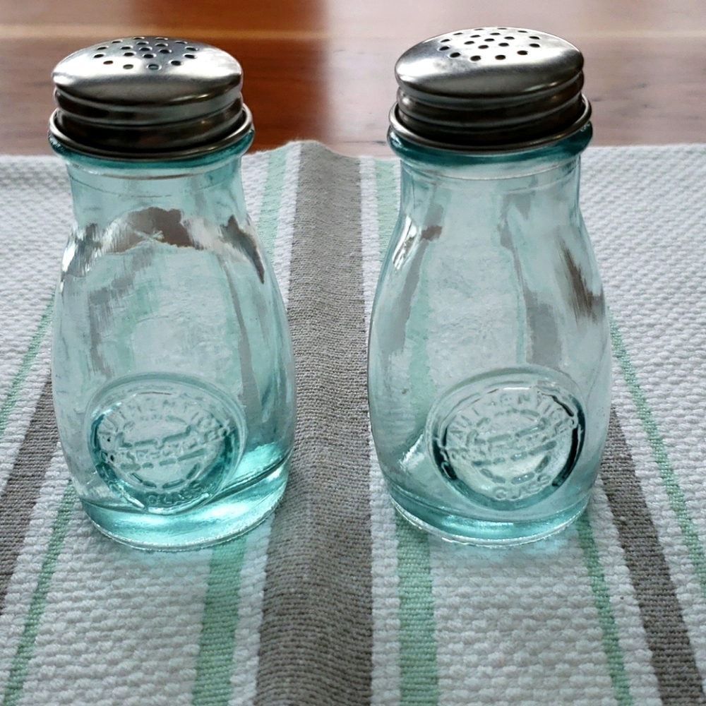 Vintage look Glass Salt & Pepper Set.